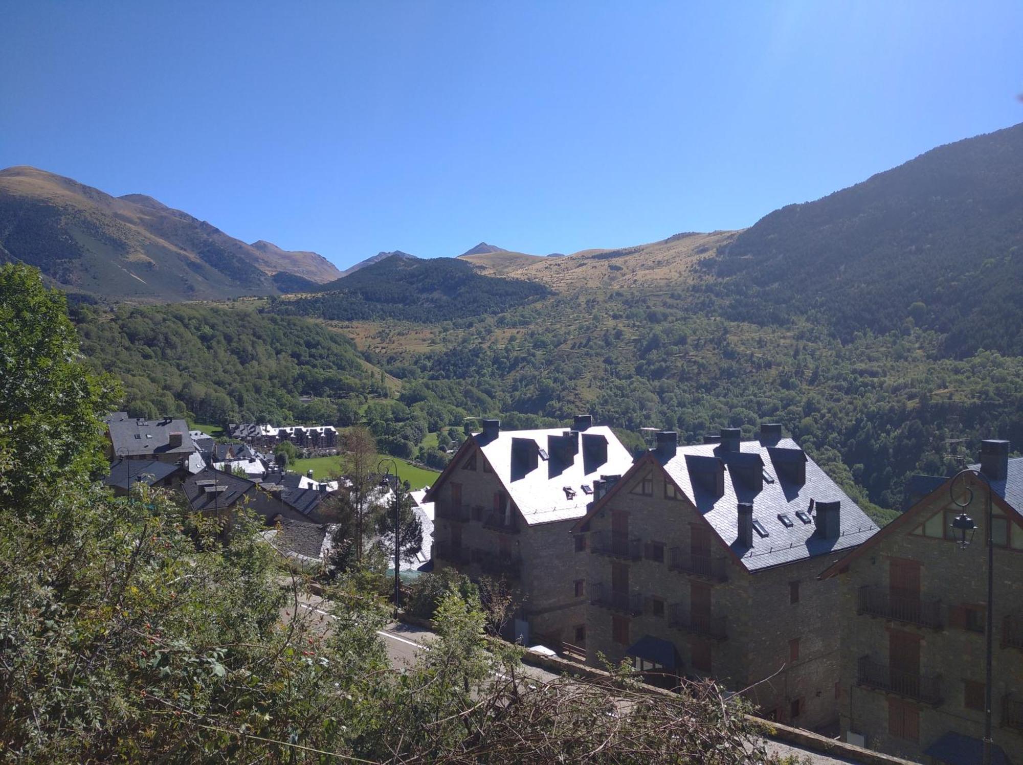Apartamento Con Terraza Y Vistas Panoramicas En Tauell Extérieur photo